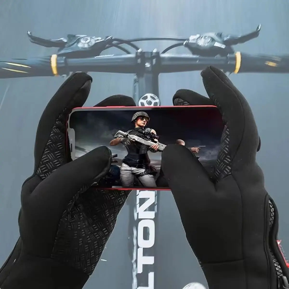 All-Weather Touchscreen Winter Gloves for Riders